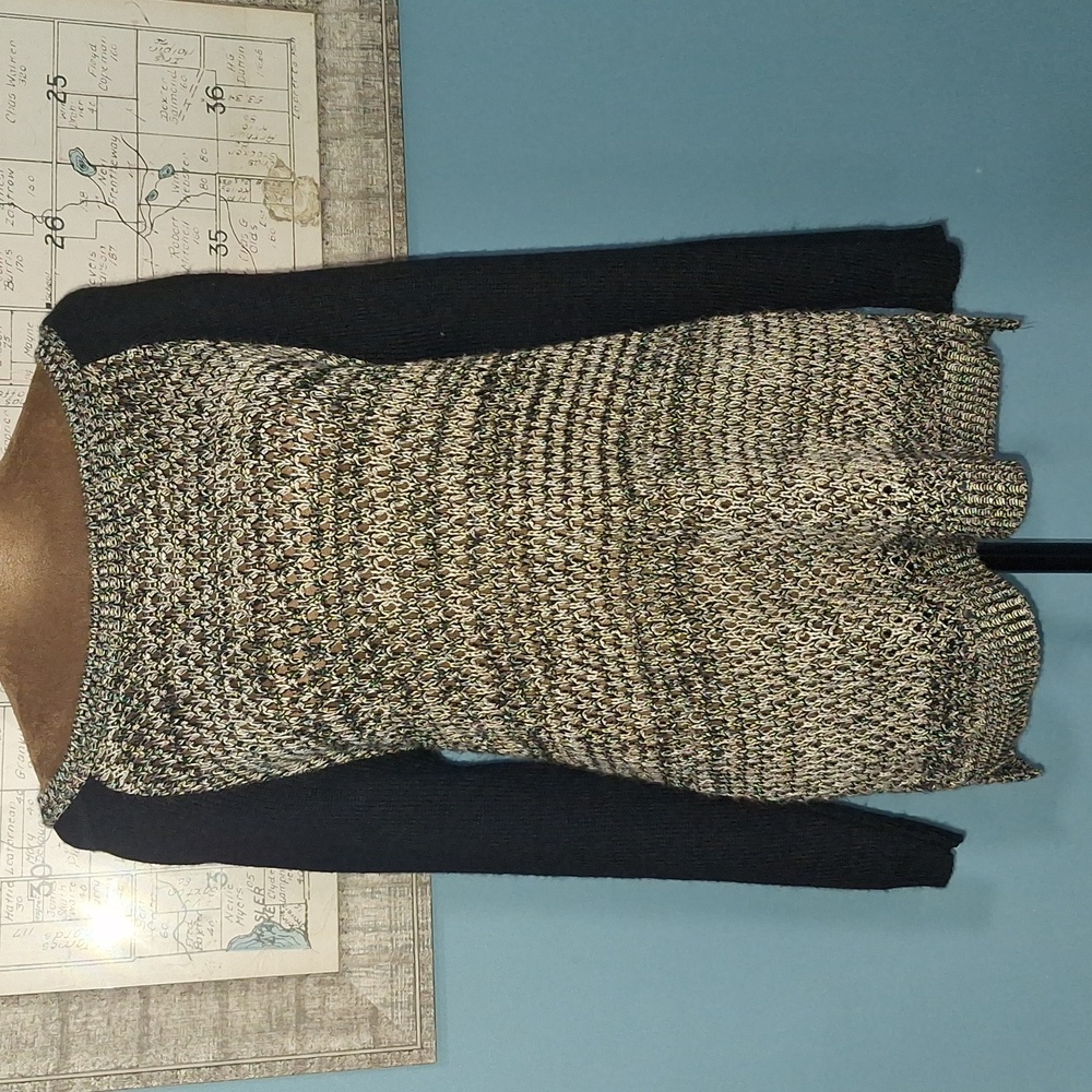 New Directions Monochrome Knit Top